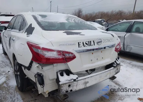 2018 Nissan Altima 2.5 Sv z USA, uszkodzony, nr VIN 1N4AL3AP5JC262465